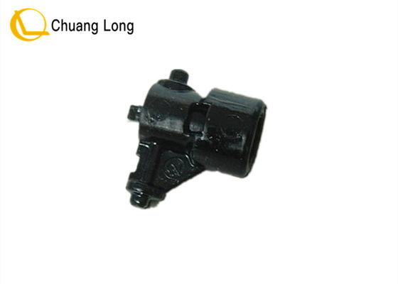 Καλή τιμή Τμήματα μηχανής ΑΤΜ Diebold Opteva Pivot Block Assy Stripper 49204054000B 49-204054-000B σε απευθείας σύνδεση